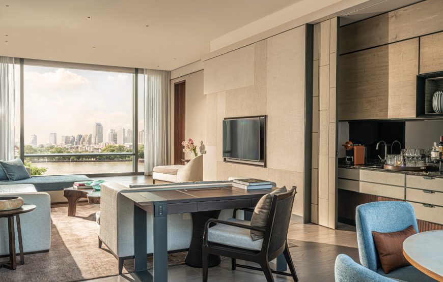 Four Seasons Executive Suite