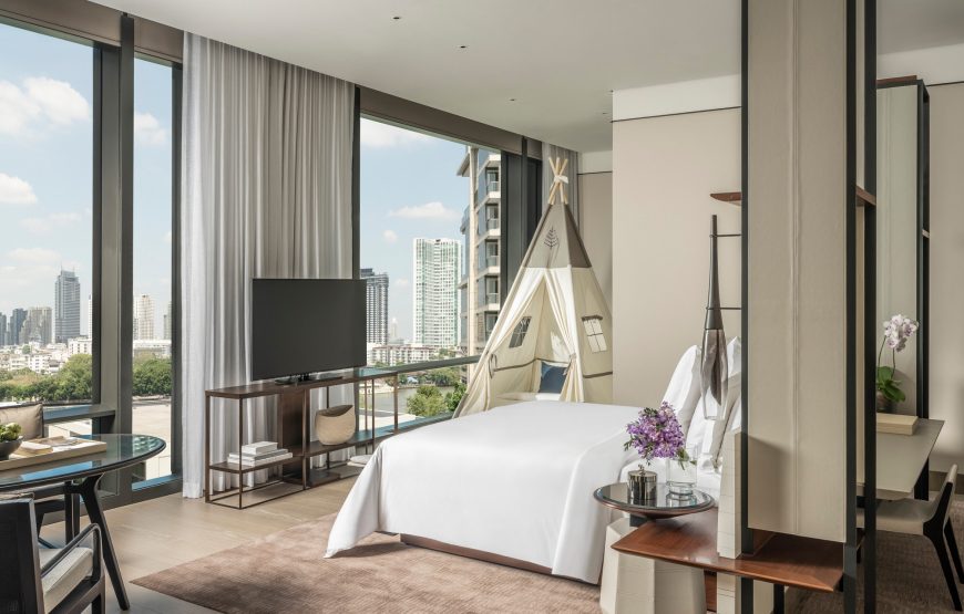 Four Seasons Hotel Bangkok at Chao Phraya River