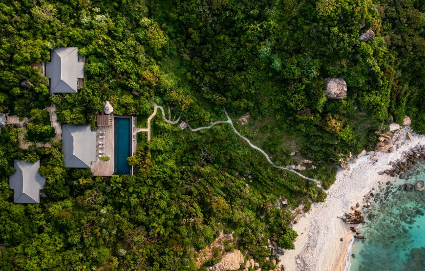 Four Bedroom Ocean Pool Family Residence